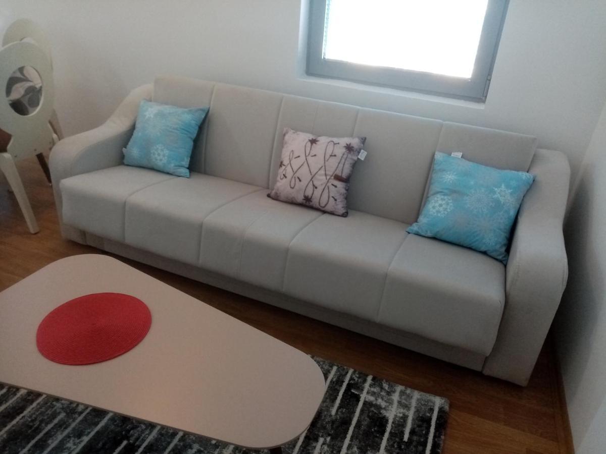 Flamanita Apartments Skopje Ngoại thất bức ảnh