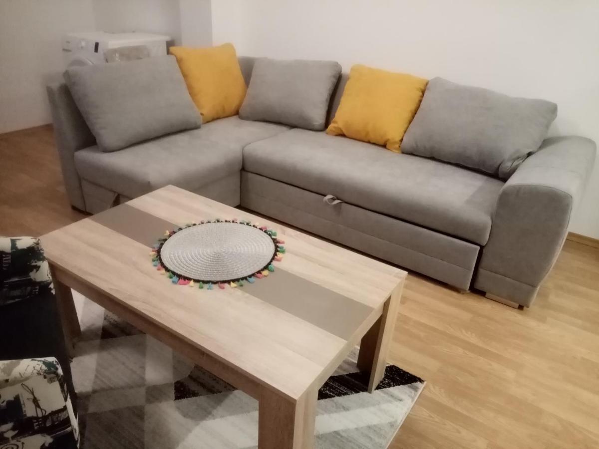 Flamanita Apartments Skopje Ngoại thất bức ảnh