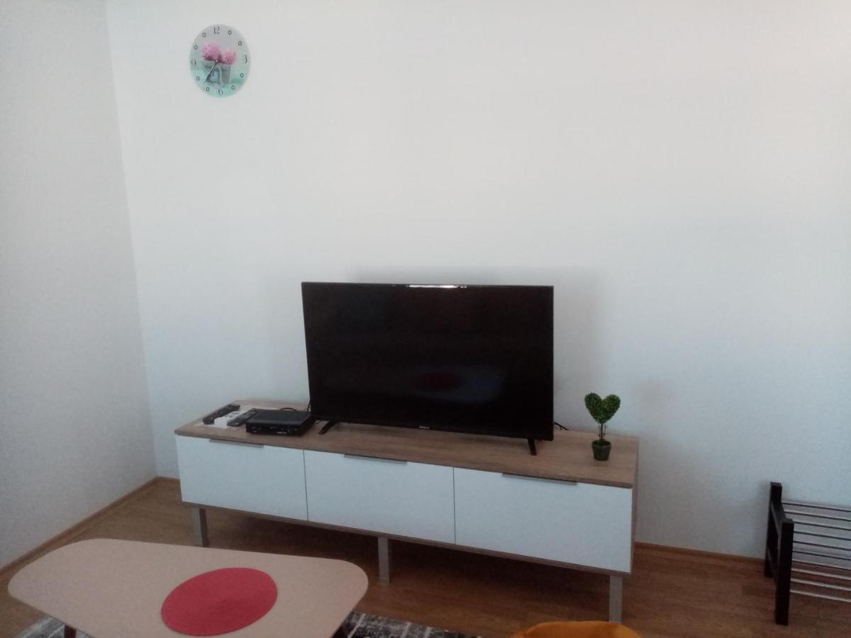 Flamanita Apartments Skopje Ngoại thất bức ảnh