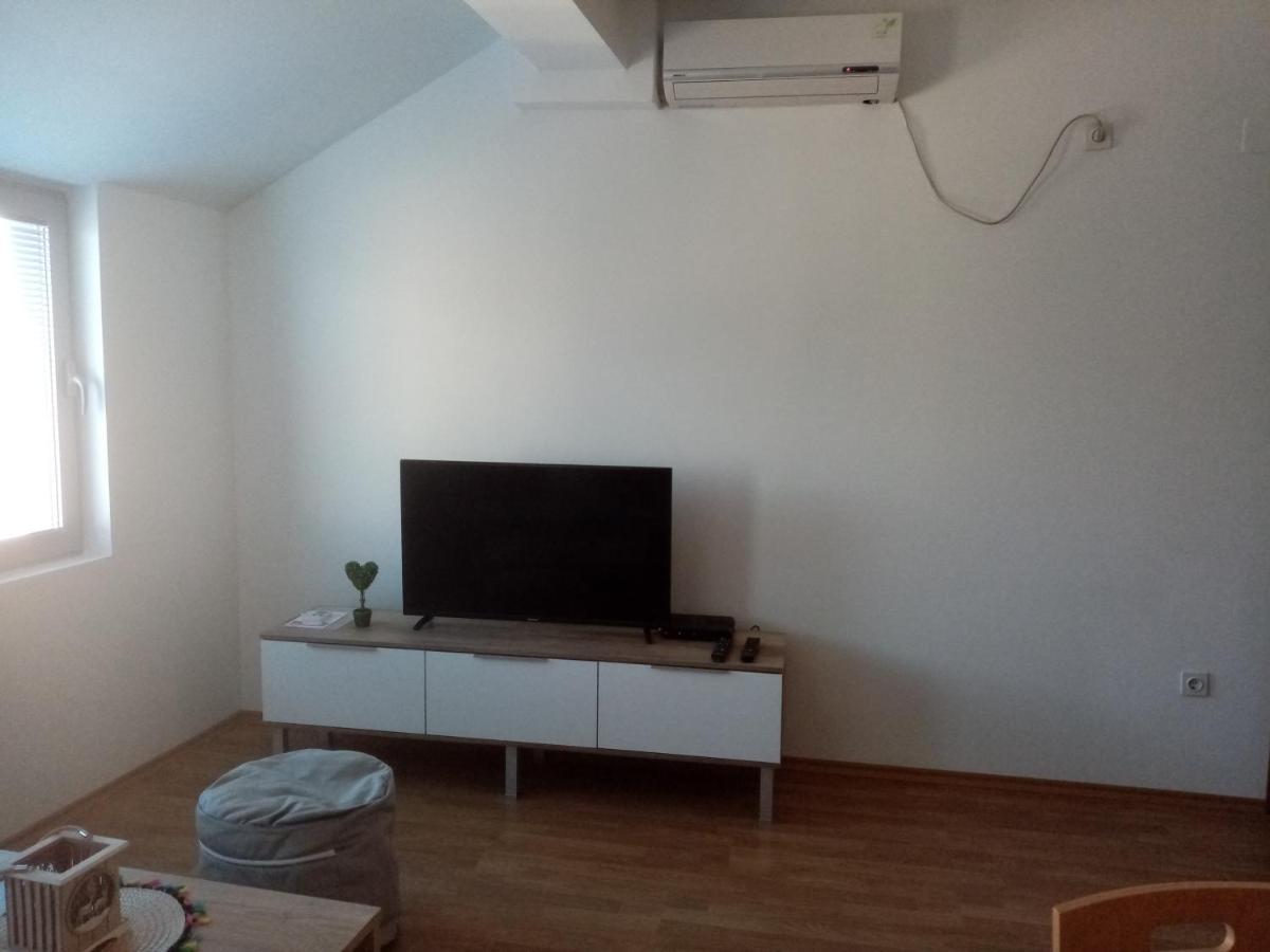 Flamanita Apartments Skopje Ngoại thất bức ảnh
