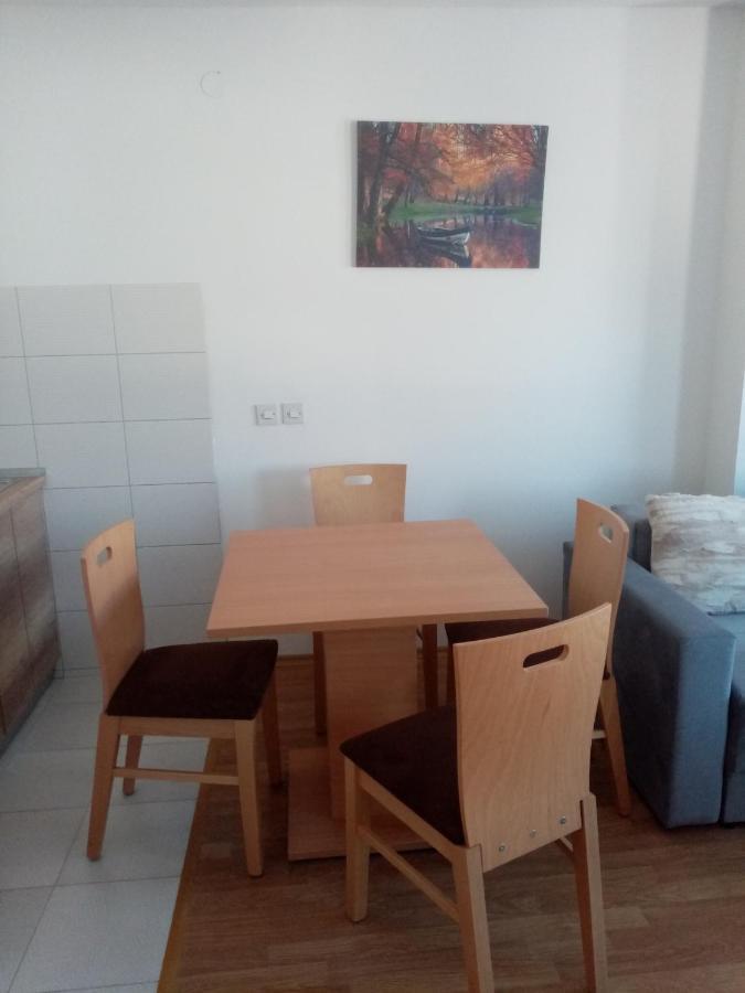 Flamanita Apartments Skopje Ngoại thất bức ảnh
