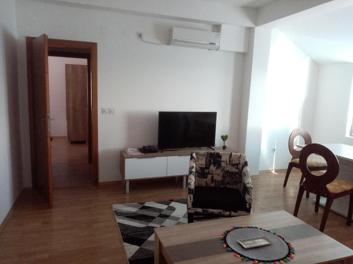 Flamanita Apartments Skopje Ngoại thất bức ảnh