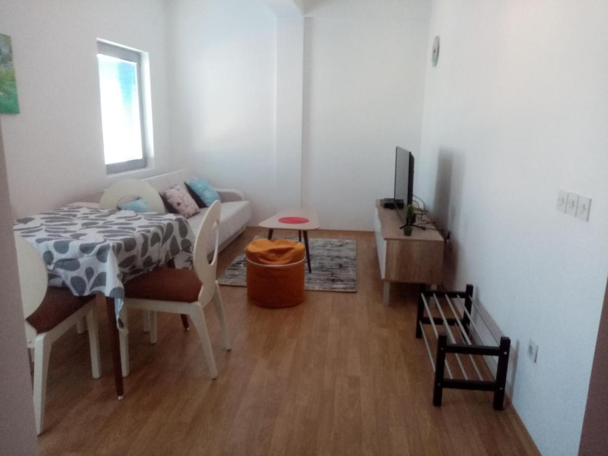 Flamanita Apartments Skopje Ngoại thất bức ảnh